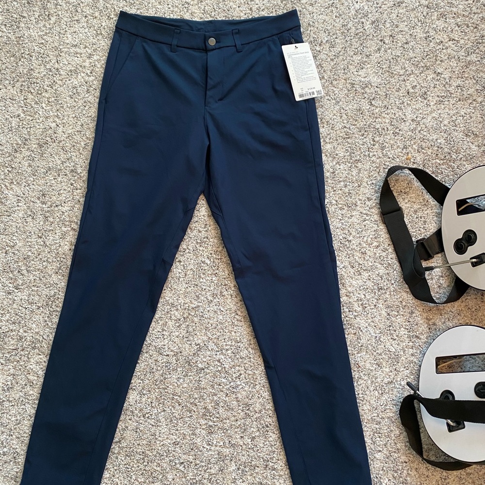 Lululemon men’s commission pant slim.
